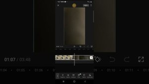 Как в приложении CapCut, обрезать ненужный момент из вашего видео.