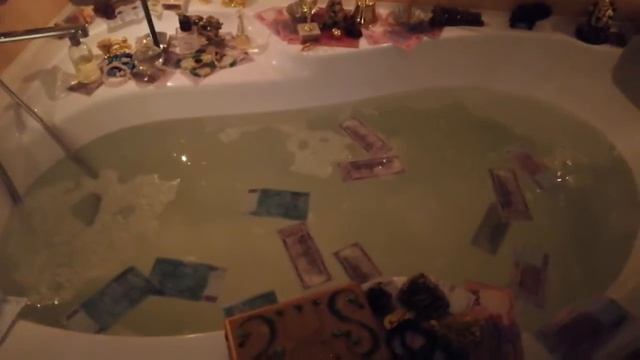 ?Денежная ванна в Новолуние каждый месяц? смотреть онлайн