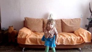 Девочка 5 лет Очень красиво танцует