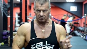 Александр Яшанькин с детства выполнял отжимания от пола