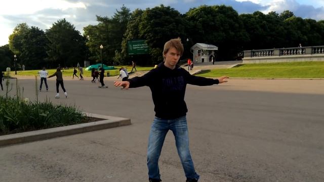 Подсечка спиной вперед | Школа роликов RollerLine Роллерлайн в Москве