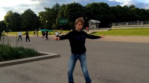 Подсечка спиной вперед | Школа роликов RollerLine Роллерлайн в Москве