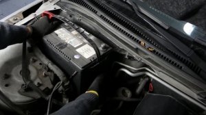 How to Change Car Battery in Suzuki Grand Vitara in 3 minutes