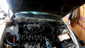 меняю обратный клапан на крышке клапанной на мазде 626