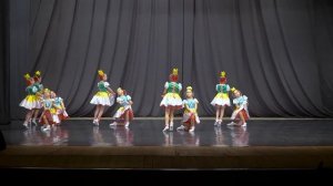 Танец "Маленькие принцессы"