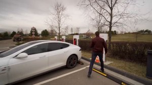 Тесла в аренду - Стоит ли брать? Арендовать теслу перед покупкой