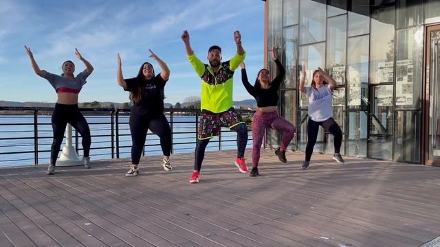 Loco - Justin Quiles, Chimbala, Zion & Lennox / ZUMBA смотреть онлайн