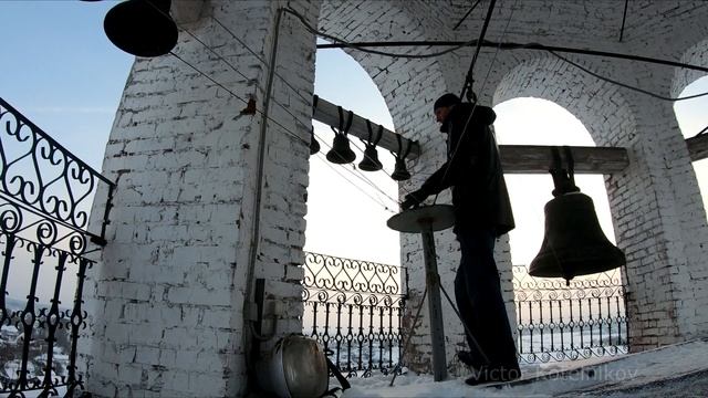 Колокольные звоны во Входоиерусалимской церкви Тотьмы. IV фестиваль "Рождественский благовест" смотреть онлайн