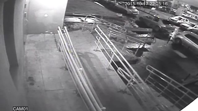 А есть ли у него ключи от домофона? смотреть онлайн