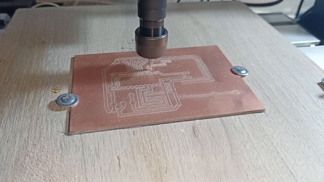 Фрезеровка дорожек на печатной плате с помощью станка CNC3018