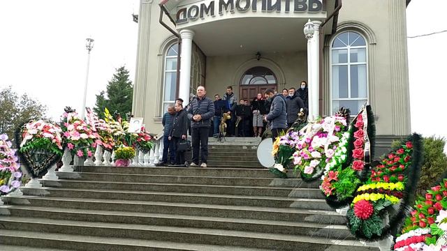 Похороны сестры Дины Гужан смотреть онлайн