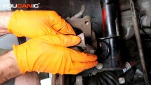 2014–2020 Mercedes-Benz GLA-Class X156 Front Brake Pad and Rotor Replacement