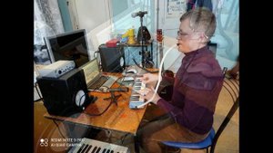 От клоунов клоуну Виа Скрипка, бубен и утюг.mp4