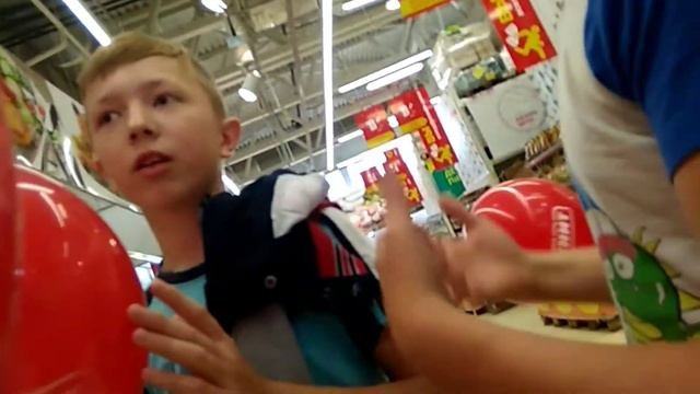 Нашли просрочку в магазине магнит гипермаркет!!!!