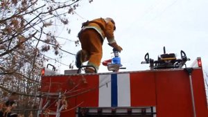 Лафетный ствол Пожтехспас на практике