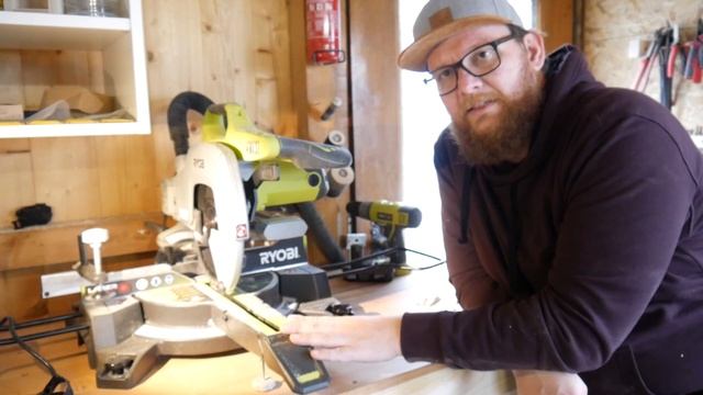 The Wooden Nerd - VLOG 2: Um- und Aufbau / Kappsäge / Stichsägenblätter