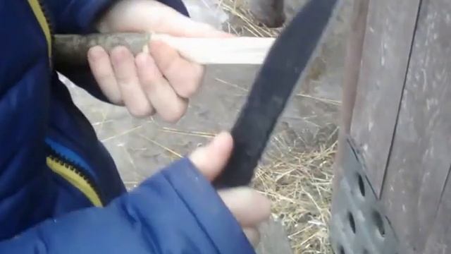 КАК СДЕЛАТЬ ДЕРЕВЯННЫЙ НОЖ#1 смотреть онлайн