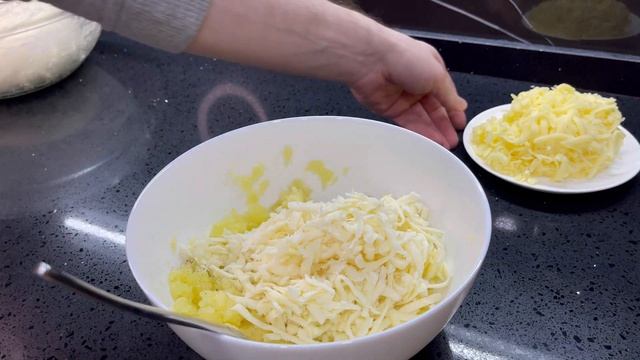 Пироги с сыром и картошкой. Осетинские пироги.