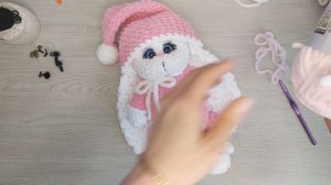 Зайка из плюшевой пряжи крючком. Презентация МК