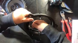 How to replace the speakers in the Nissan Xtrail T30