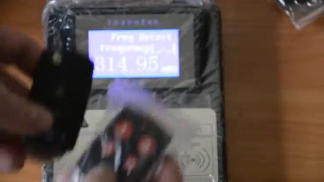 копирование брелков для ворот и шлагбаума и др.. смотреть онлайн