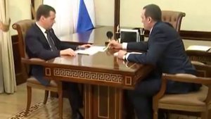 Глава Чувашии прокололся перед Медведевым.mp4