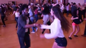 Зажигательная сальса на вечеринке