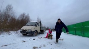 РАДУЖНЫЕ ДРУЗЬЯ ПРОНИКЛИ в ДОМ в реальной жизни | Фиолетовый украл маму | RAINBOW FRIENDS