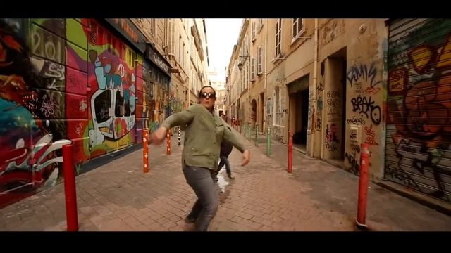 We Are Happy From MARSEILLE #happyday with Pharrell Williams смотреть онлайн