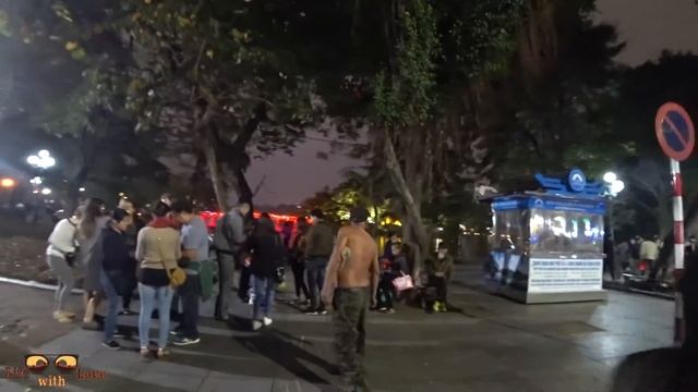 Еда-еда-еда! Первый ужин во Вьетнаме. Готовим в ресторане сами смотреть онлайн