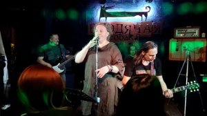 Женщина с Бородой  -  Тоскую по Хайвею