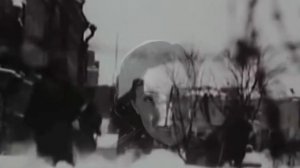 Бьётся в тесной печурке огонь.