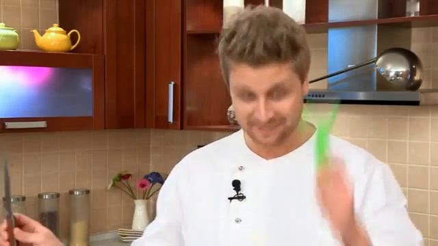 ИЛЬЯ ВАСИЛЬЕВ. ПОЛЕЗНЫЕ СОВЕТЫ. КАК БЫСТРО НАШИНКОВАТЬ КАПУСТУ смотреть онлайн