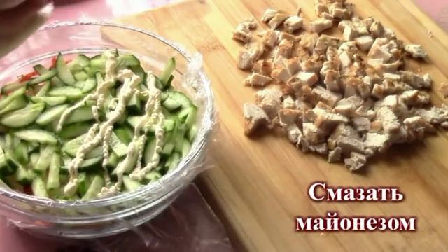 САЛАТ ГРИБНАЯ ПОЛЯНА . Салат с курицей ,грибами и корейской морковкой.