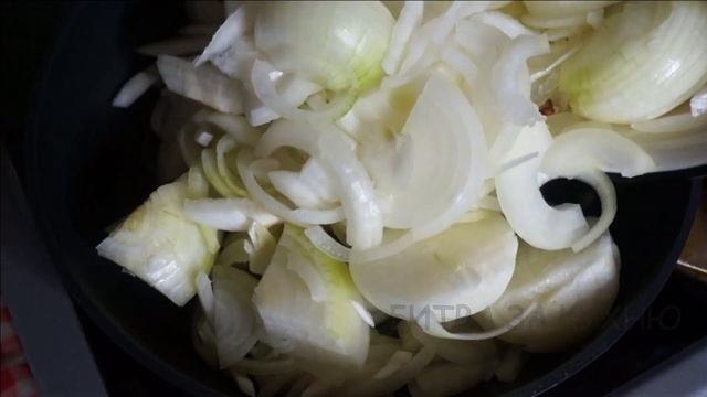 Блюда из кабачков /запеканка/ оладушки из кабачков / кабачковая икра / суп пюре