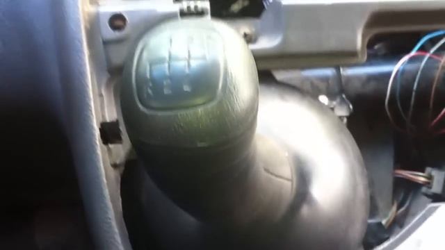 Mercedes Benz ЛЮБОЙ VITO РЕГУЛИРОВКА ТРОСОВ КПП смотреть онлайн