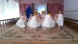 Якутский танец Осуохай -спасибо солнышку.mp4