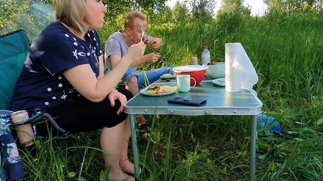 VLOG 16.06.2021 г Отдыхаем на природе/ Романтический ужин/ Муж подарил цветы/ Продукты из Метро