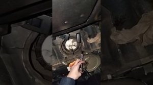 Nissan primera p12 , не заводится, решил проверить питание от реле топливного насоса