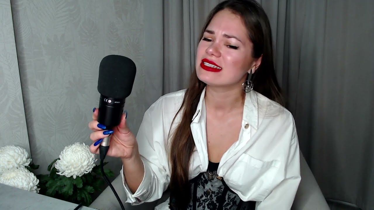 Julia Milows - Butterflyz (Alicia Keys cover on stream) смотреть онлайн