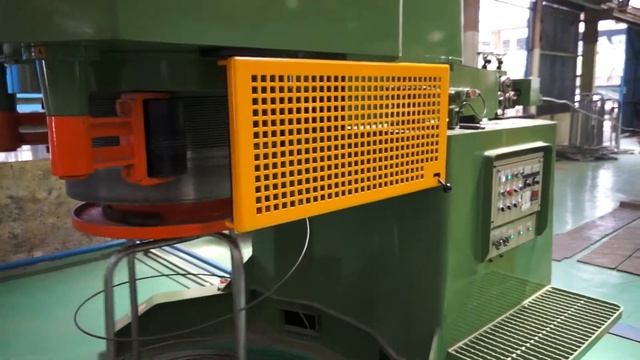 Стан для волочения проволоки из легированной стали.