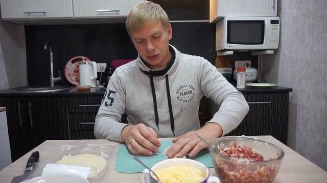 Как приготовить ЧЕБУРЕКИ?Рецепт ОЧЕНЬ вкусных чебуреков из покупного теста. Съедобное - несъедобное