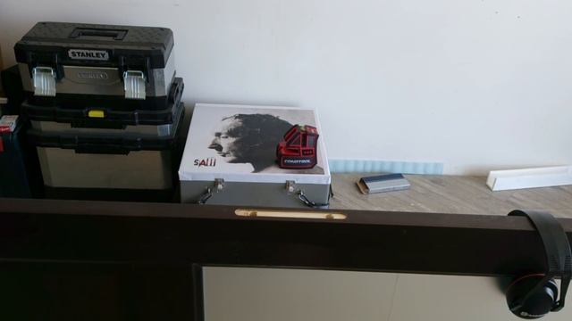 Врезка магнитного замка(выборка глубины фрезером) смотреть онлайн