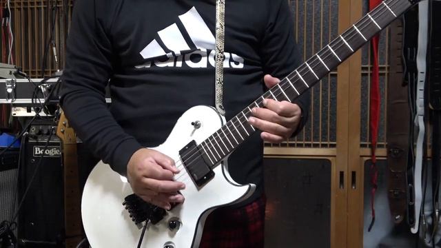 Aria Pro II XP 9 White & Kz TrebleBooster+TUBESCREAMER TS808+Orenge DarkTerror 008 смотреть онлайн