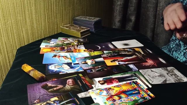 Как карта ляжет. Телец, Водолей и Дева сбоку. смотреть онлайн