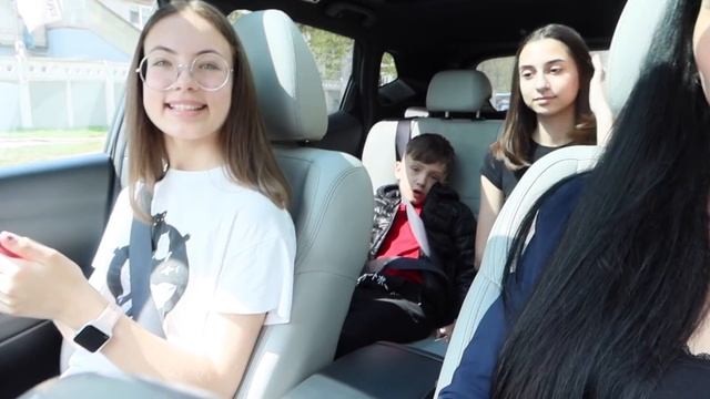 ИСТОРИЯ О ТОМ, КАК ПОЛЯ 15 СМ ОТРЕЗАЛА смотреть онлайн