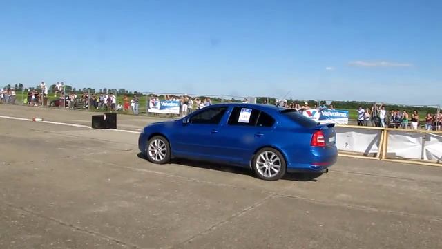 Fiat Coupe vs Skoda RS.MOV смотреть онлайн