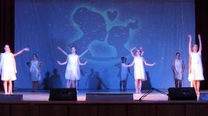 Огоньки. Танец "Самый добрый сон".  День матери. Дом детского творчества. Таганрог. 27.11.2022