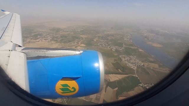 КРАСИВАЯ ПОСАДКА САМОЛЁТА. АЭРОПОРТ ТАШКЕНТ | BEAUTIFUL LANDING OF THE PLANE.