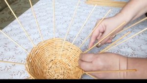 Плетение из газет шляпка мастер класс   hat weaving newspapers periódicos de tejer